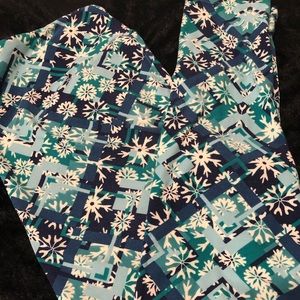 LuLaRoe Snowflake